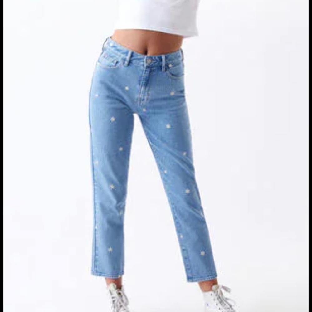PacSun daisy mom jeans